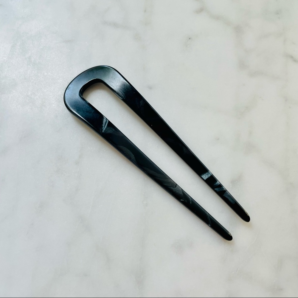 France Luxe Chignon Pin in Ebony - like new!
